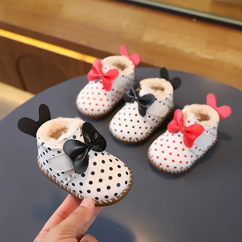 

Autumn and Winter Baby Cotton Shoes for Boys and Girls Plush Soft Soled Walking Shoes for Children Aged 0-2 Warm Shoe