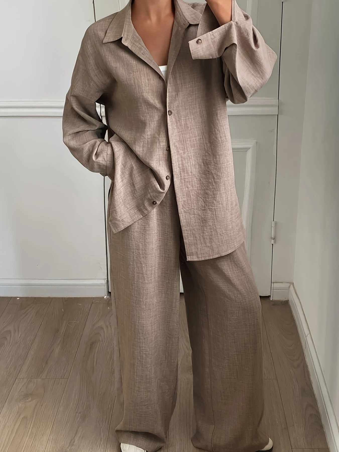 Women's Long Sleeve Shirt And Pants Two-Piece Set Fashionable And Stylish Outfit Combo for Professional Or Casual Wear