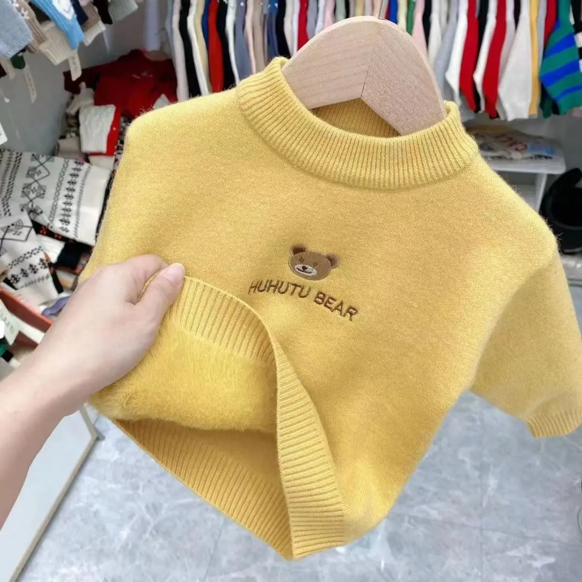 Childrens One Piece Plush Baby Sweater New Embroidered Half High Collar Autumn Winter Pullover For Boys And Girls With Bottom