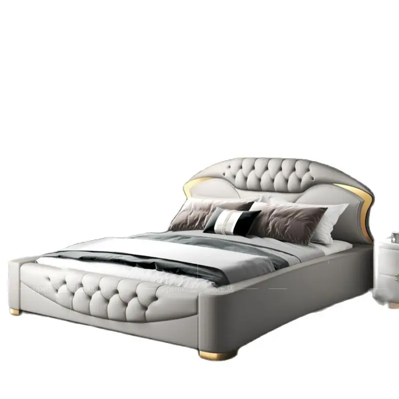Luxury high-end large bed in the hotel, American style light luxury home bedroom, master bedroom, double room, high-end furnitur