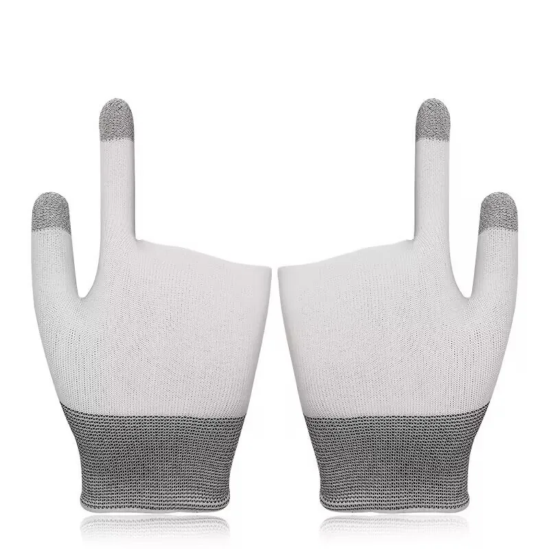 Touch-Sensitive Lightweight Gaming Gloves - Sweat-Proof & Comfortable for Mobile Gameplay