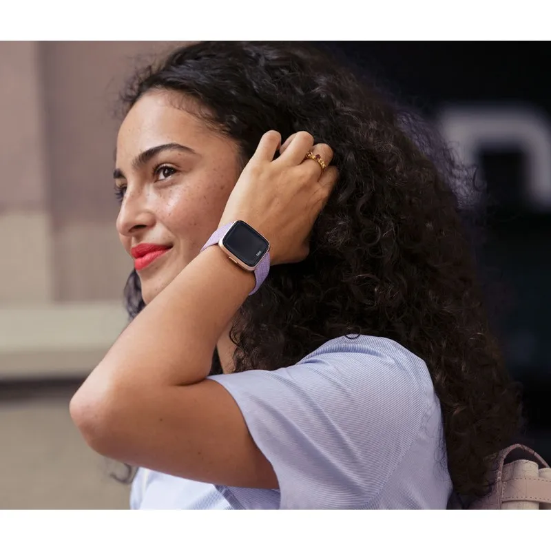 fitbit versa rose gold special edition