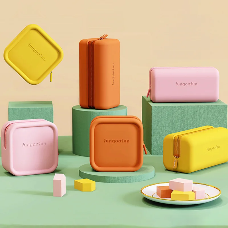 

Outdoor Portable Zipper Makeup Bag Cosmetic Lipstick Wash Bag Travel Organizer Bag Waterproof Bathroom Storage Bag for Women