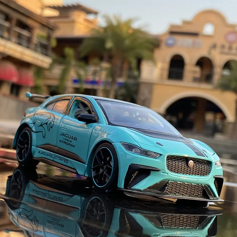 NEW 1:32 Jaguar I PACE Alloy Racing Car Model Diecasts & Toy Vehicles Simulation Metal Toy Car Model Sound Light Toy Gift 2