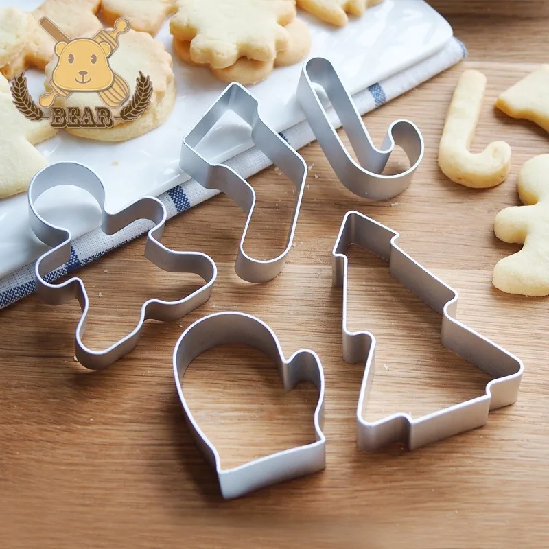 

10/set Stainless Steel Gingerbread Men Shaped Holiday Biscuit Mold Christmas Cookie Cutter Tools Kitchen Cake Decorating Tool