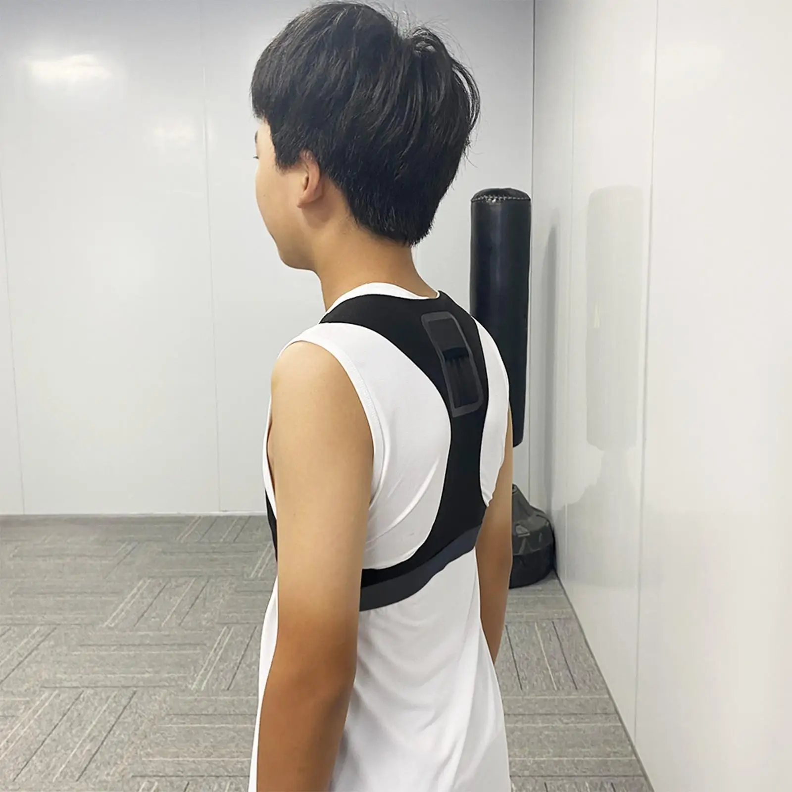 Football Performance Vest No Tracker for Activity Trackers Portable Breathable for Men, Women Multipurpose Soccer Training Vest 4