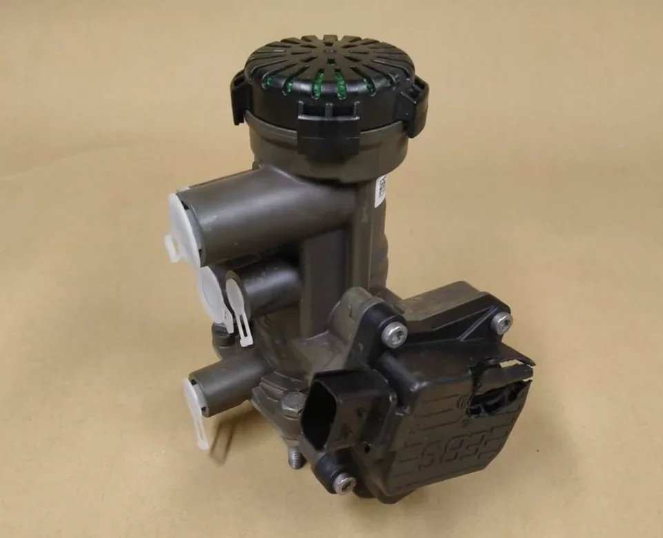 Truck parts Trailer control valve K028781 K028781N50 for Truck brake valve