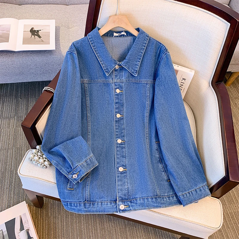 

Plus-size women's spring commuter casual denim jacket is loose and comfortable 80% cotton 20% polyester all-in-one blue top