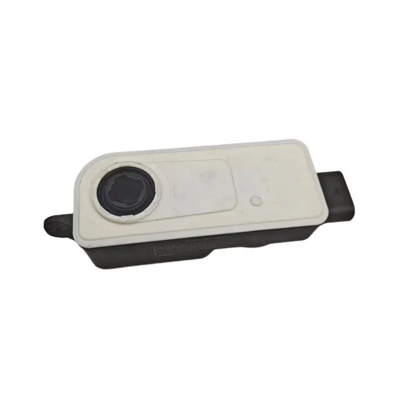 For Chevrolet For GM Malibu-Compatible Car Shutter Actuator Part 111360802 Made Of Wear Resistant ABS Material