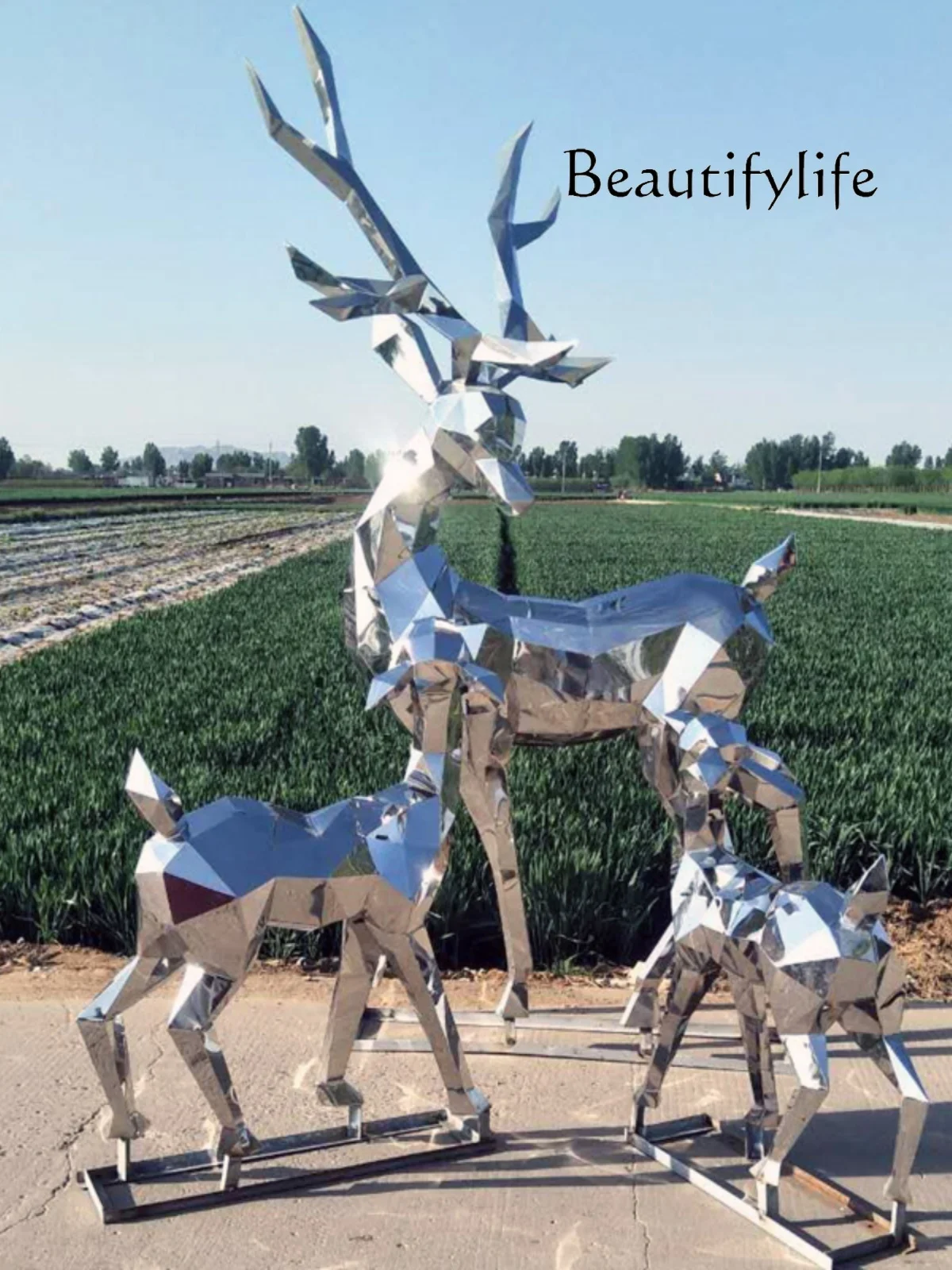 

Customized Stainless Steel Mirror Deer Sculpture Large Geometric Hollow Ornaments