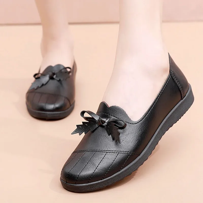 Women Leather Loafers Casual Flats Shoes Fashion Bowtie Moccasins Shoes Soft Footwear Woman Flats Non-slip Footwear Mother Shoes