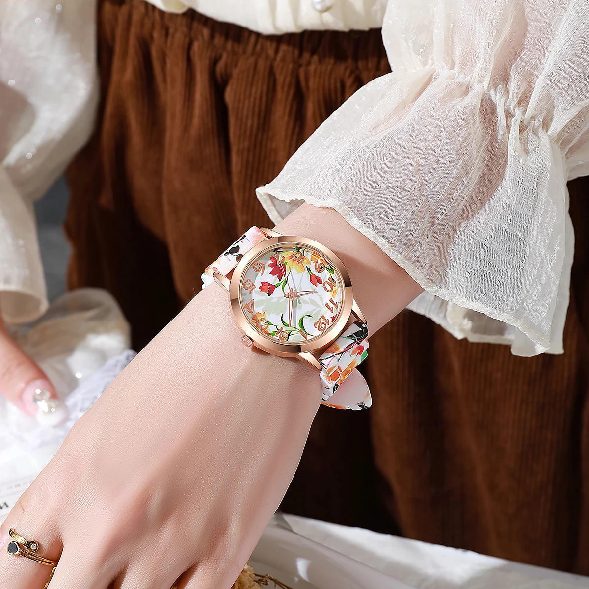 3PCs/Set Women's Silicone Printed Watch Fashion Casual Personalized With Floral Dial Classic Trendy Quartz Watch Combination Set