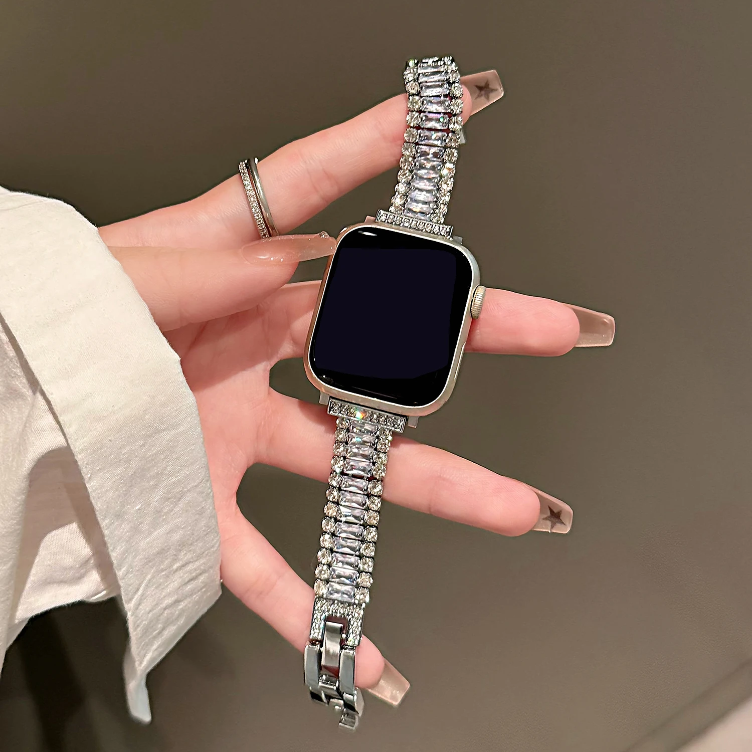 Elegant Sparkling Diamond Metal Strap Luxury Edition