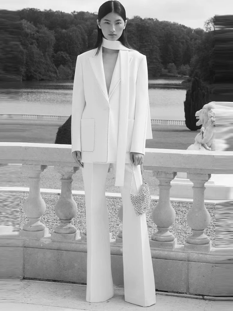 طقم بدلة نسائية مصمم ٢ قطعة