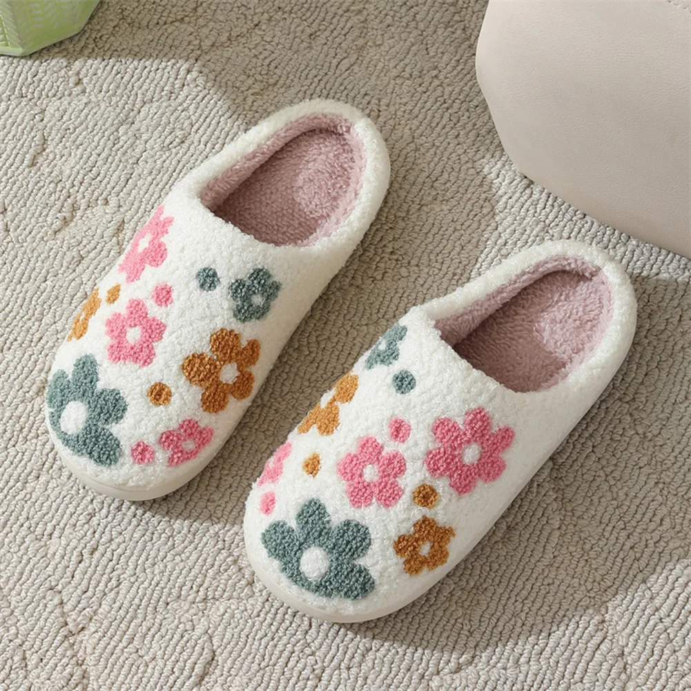Plush Flower Slippers Closed Toe Slippers Comfortable Fluffy Couple Slippers Non-Slip Floral Furry Slippers for Indoor Bedroom