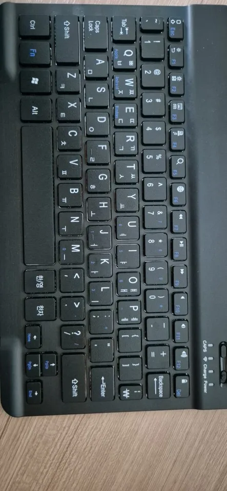 Bluetooth Wireless Keyboard Mouse for Multi-Device Use photo review