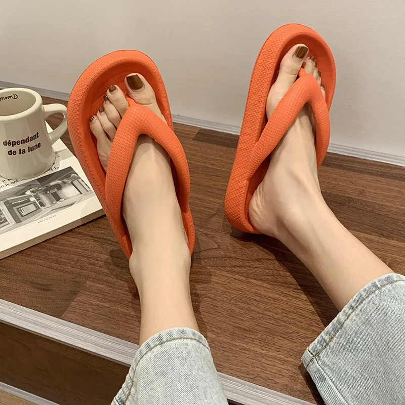 

Q88 Flip Flop Slippers Women's summer feeling of stepping on feces casual beach thongs EVA high elastic rubber and plastic slipp