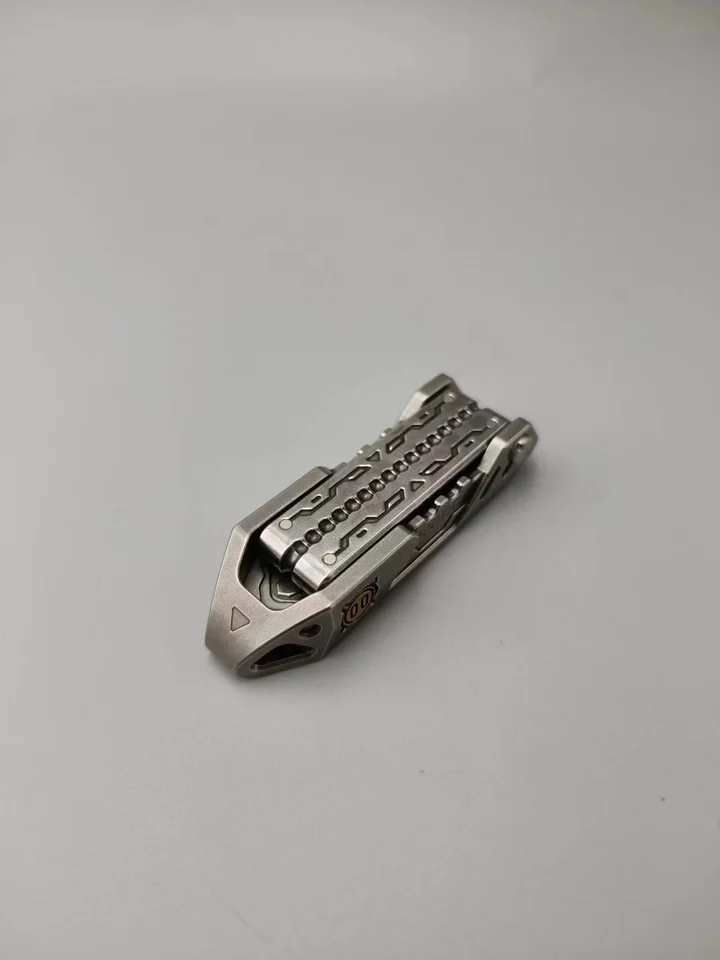 「正規品」YEDC Razor 2.0 ジルコニウム製　フィジェットトイ 正規品」YEDC Razor 2.0 ジルコニウム製 フィジェットトイ Figet Toy