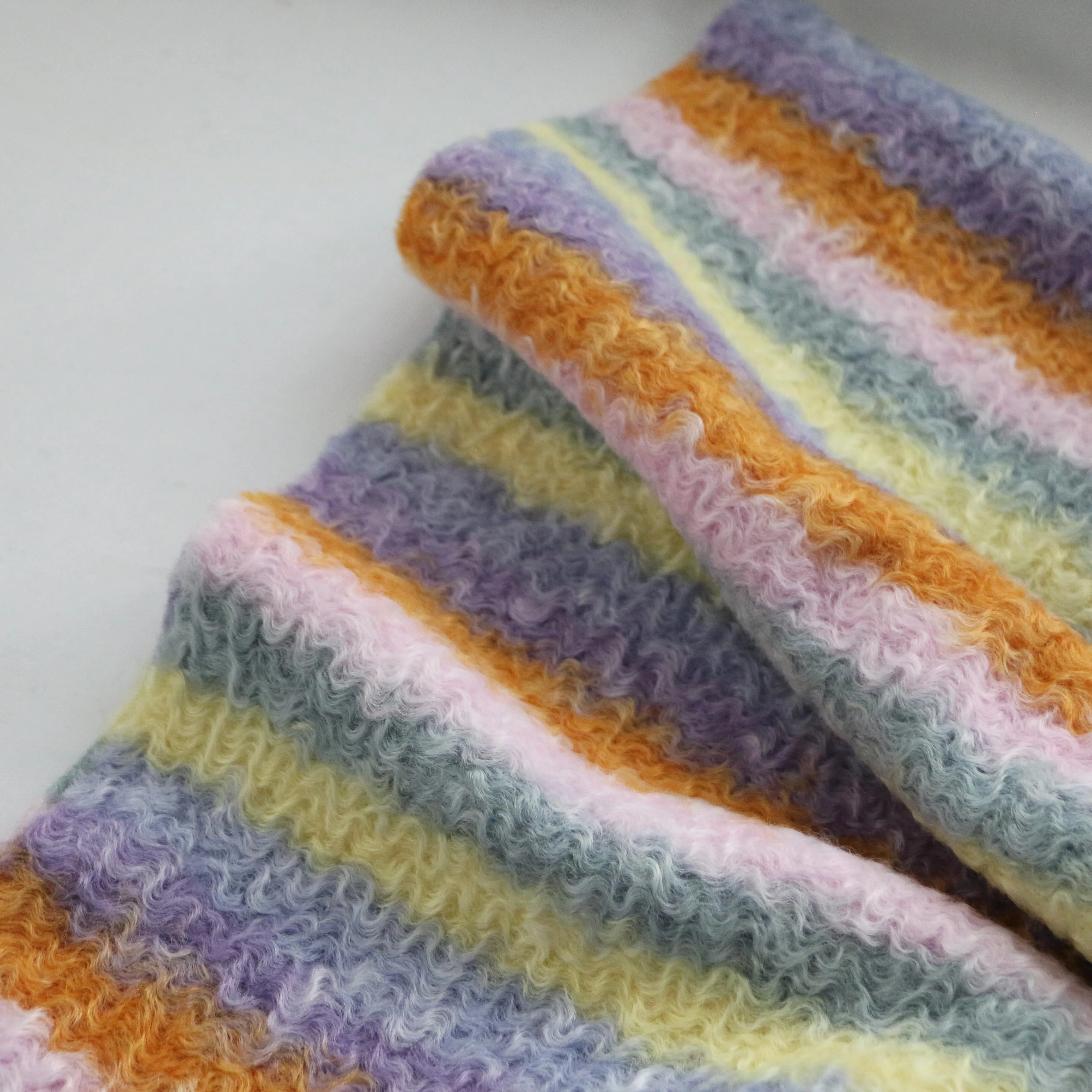 

Ткань шириной 150 см x 50 см, радужная полоса, градиентный цвет, утолщенное гофрированное платье «сделай сам», пальто, брюки, осенне-зимняя одежда