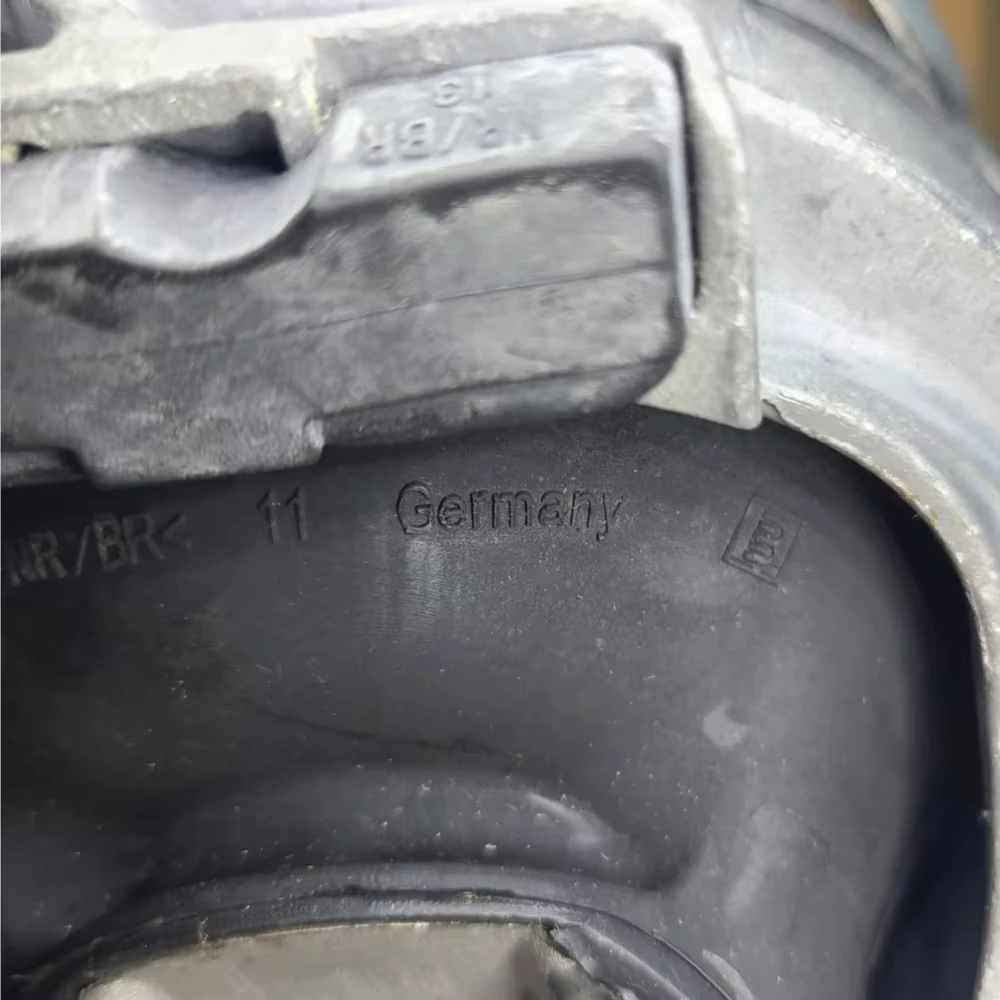 Engine Mount 4M0199371FE,4M0199372FE For AUDI A6 C8 -,A7 -,A8L D5 -,Q7 3.0 2015-19, VW Touareg 3.0 TSI -202