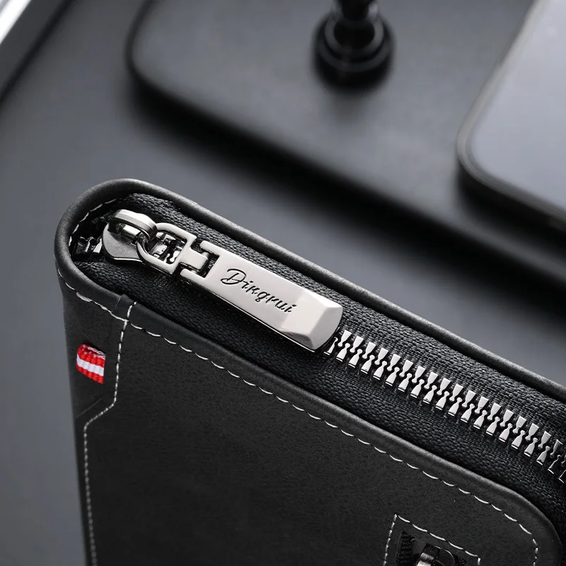Men's Stylish Long Zipper Wallet - Spacious Design with Ample Card Slots and Coin Pocket