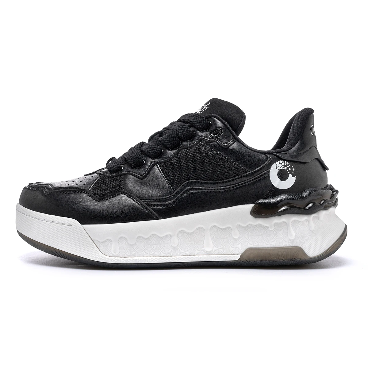 Chaussures ONEMIX vue latérale