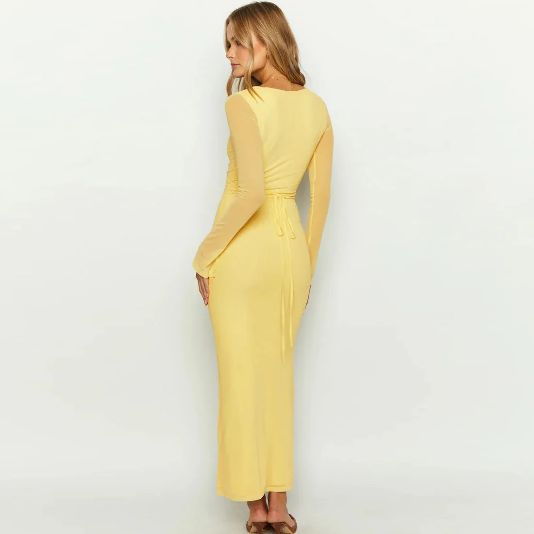 Vestido largo de malla con encaje y aberturas - Elegante vestido de fiesta con escote en V y banda elástica