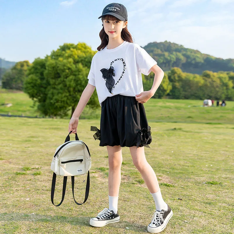 

Girl Clothes Summer Kids Love Heart T-shirt and Shorts Two Piece Set Children Suit Fashion Bow Short-sleeved Girls Outfits