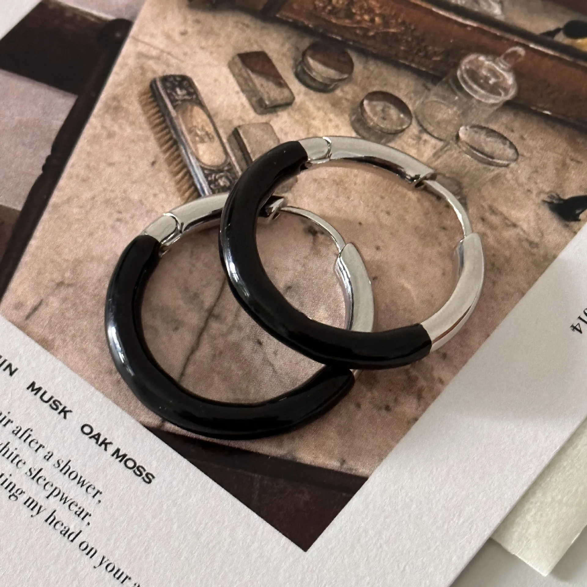 Brass Chunky Black Enamel Hoop Earrings Women Jewelry Punk Party T Show Gown Runway Korean Japan INS