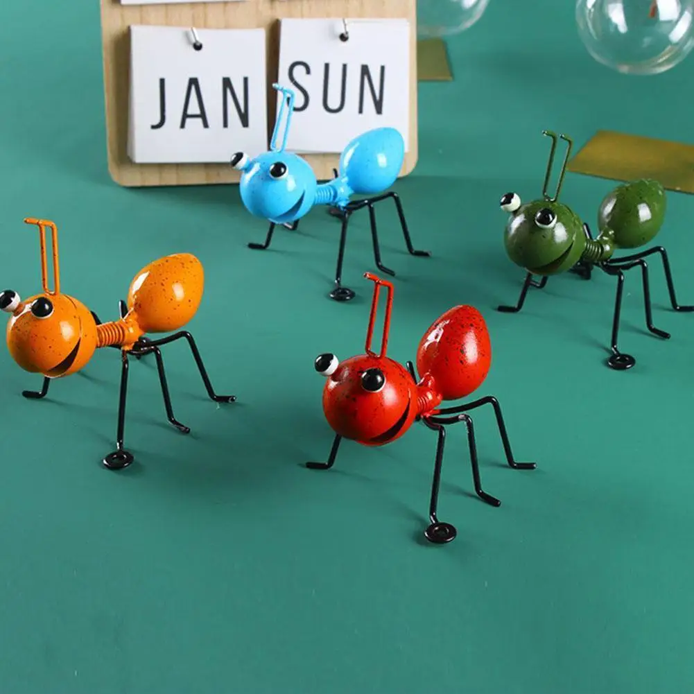 Cute Ant Statue 5