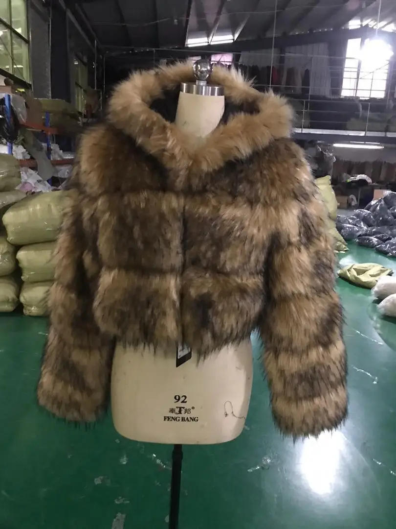 Spring Autumn Winter Women Short Style Fashion Faux Fox Fur Coat with Hood Jacket Model puffer coat with hood