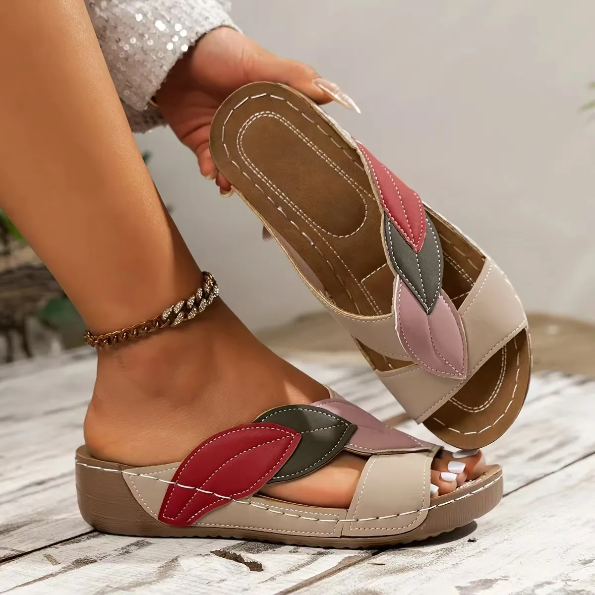 Leder-Sandalen mit Weicher Sohle für Damen im Sommer 2025, Leichte Bequeme Rutschfeste Flache Pantoffeln Sandalias De Mujer – Detail 2