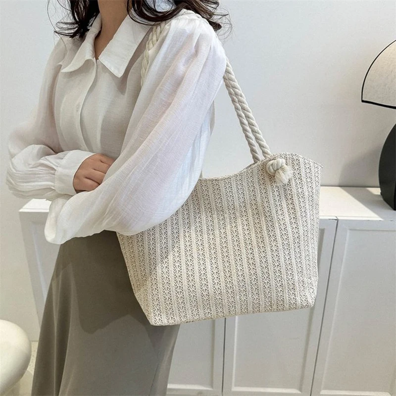 Luxury Design Women Raffia Straw Bag Large Capacity Knitted Tote Handbag Summer Beach Vacation Bohemian Shoulder Bag for Female