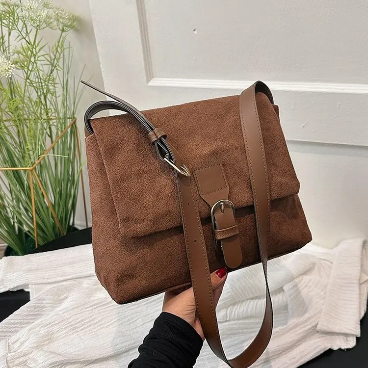 Velvet Messenger Bag Women's Fashion New High Capacity Commuter Bag Simple Versatile Solid Color Suede Shoulder Crossbody Bag
