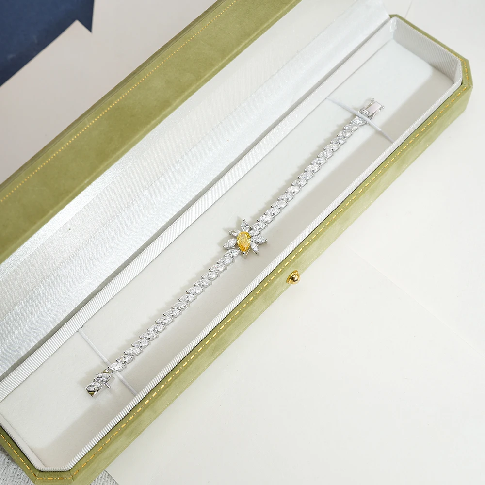 IGI pear lab diamond bracelet MSB-656 presented in gold velvet luxury jewelry box – Vexaro