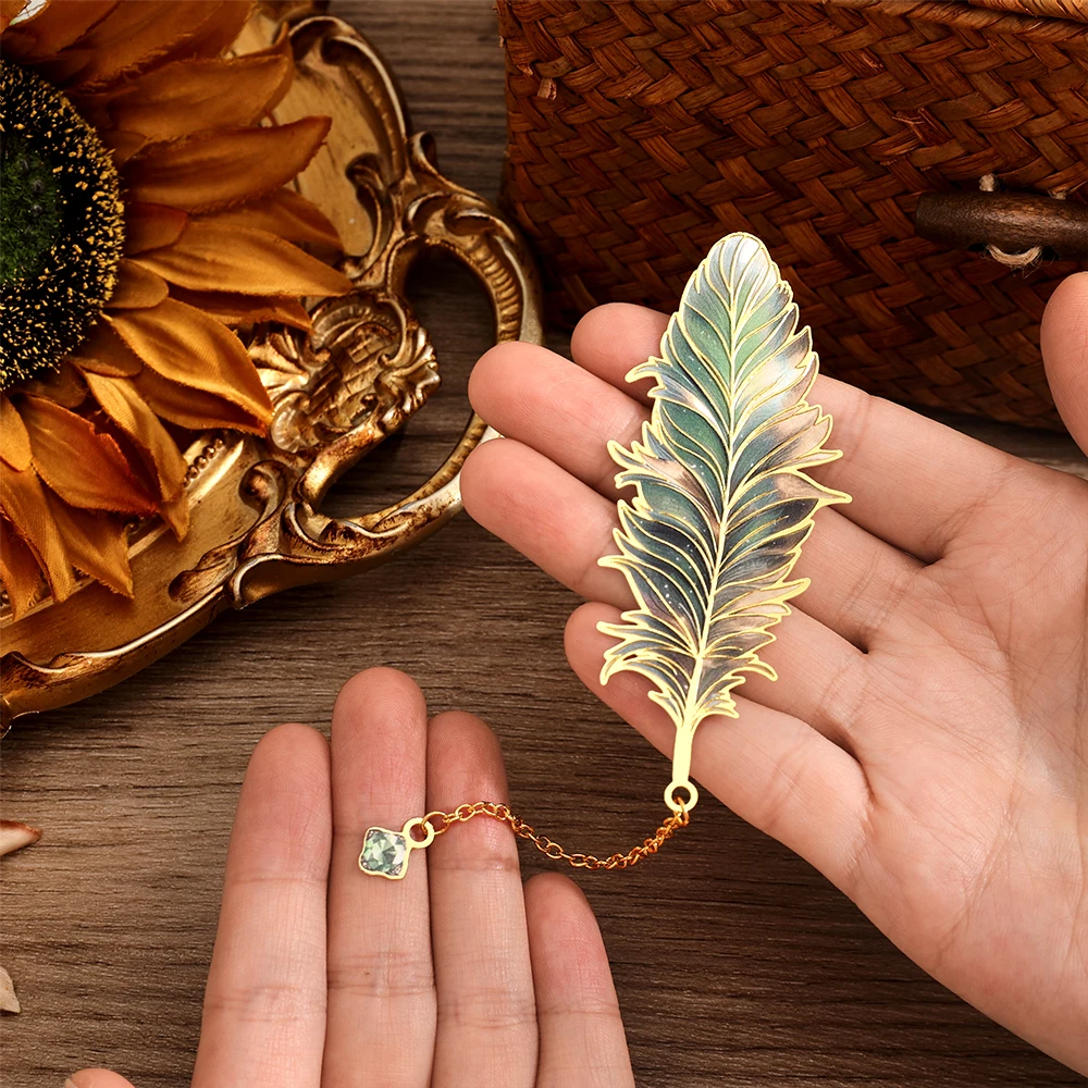 Metal Bookmarks with Chain Pendant Colorful Feather Design 1 pc Unique Gifts for Book Lovers Writers Students Teachers Holiday
