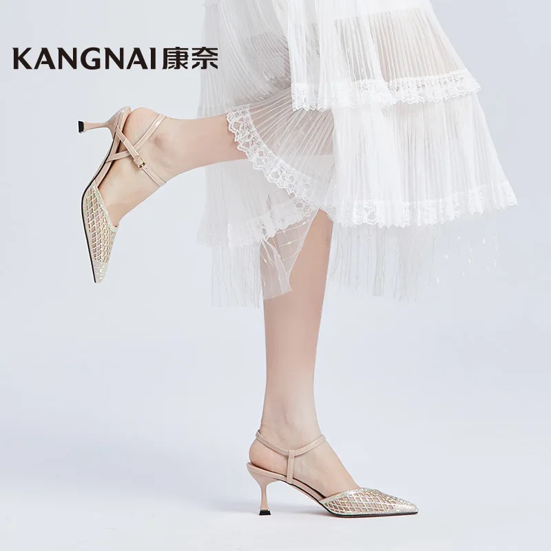 

Kangnai Slingback Women Shoes Summer Pointed Toe Middle Kitten Heels Sandals Sexy Party Ladies Modern Shoes