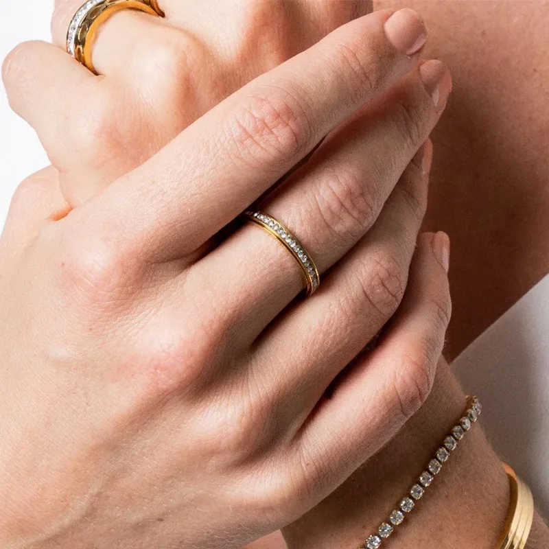 CARLIDANA Gold Plated Zircon Titanium Steel Spinning Fidget Ring