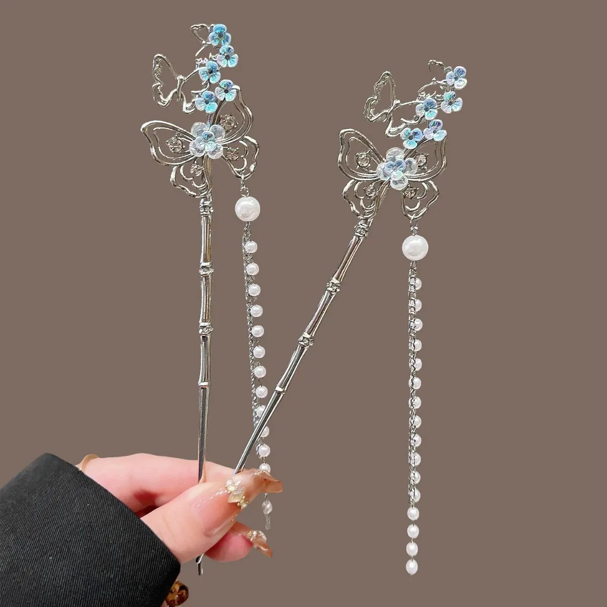 Silber Schmetterling Haarnadel Vintage Chinesischen Stil Blaue Blume Haar Stick Mit Perle Quaste Kopfbedeckung Retro Haar Clip Haar Zubehör
