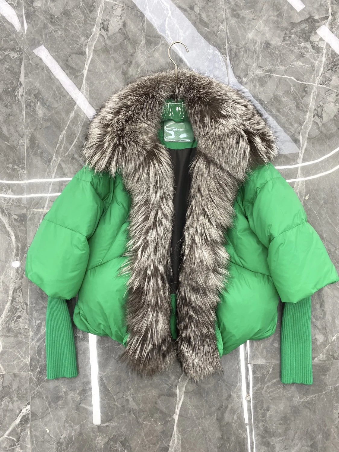 High-End Big Fox Fur Collar Cropped Down Jacket Women Luxury Brand Fashion 2023 New Winter Women's Long Sleeve Short Fur Coat