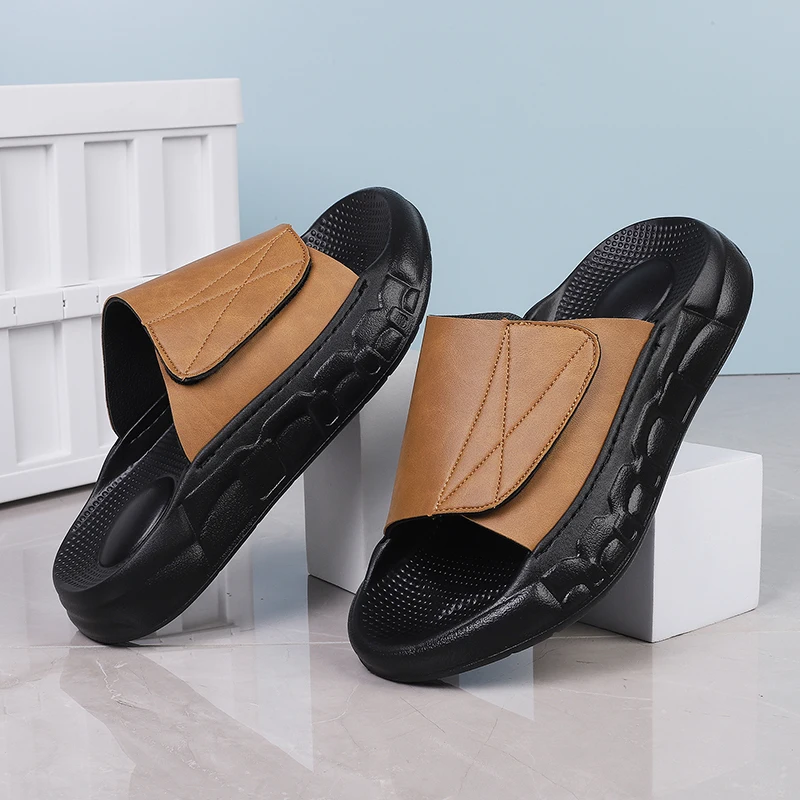 Slippers Men Wear-Resistant Outdoor Non-slip Comfortable Fashion Lightweight Platform Mens Shoes Summer Main Pantuflas Hombre