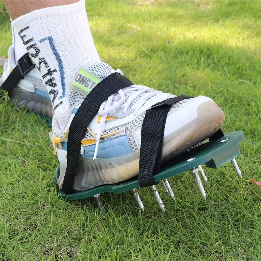 Garden Lawn Aerator Shoes Garden Nail Shoes Adjustable Strap Lawn Aerator Spike Shoes Soil Yard Grass Aerating Sandals Garden Tools Essential