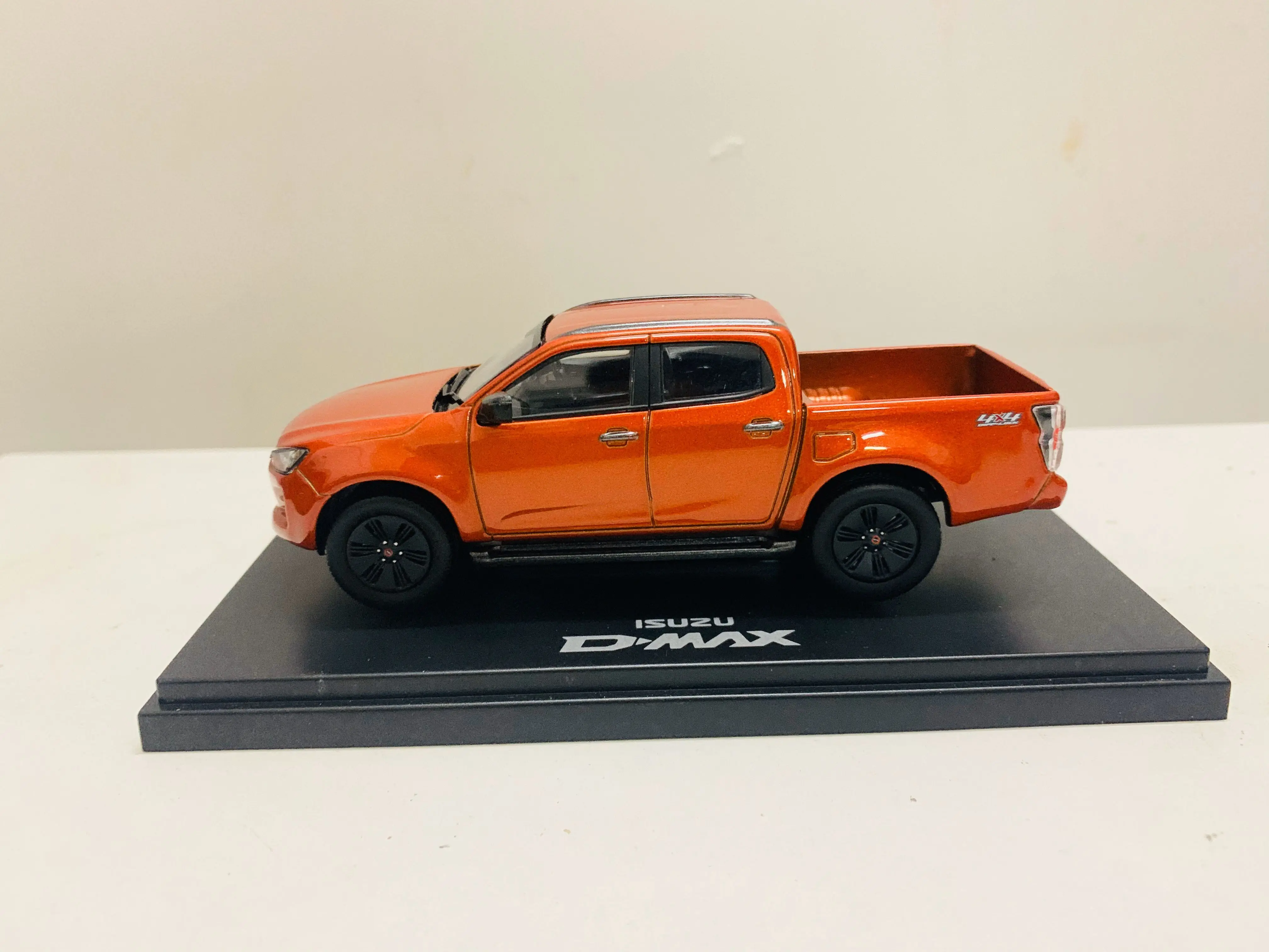 

D-Max 4X4 Pick Up Orange 1/43 Scale DieCast Model Car , No Box
