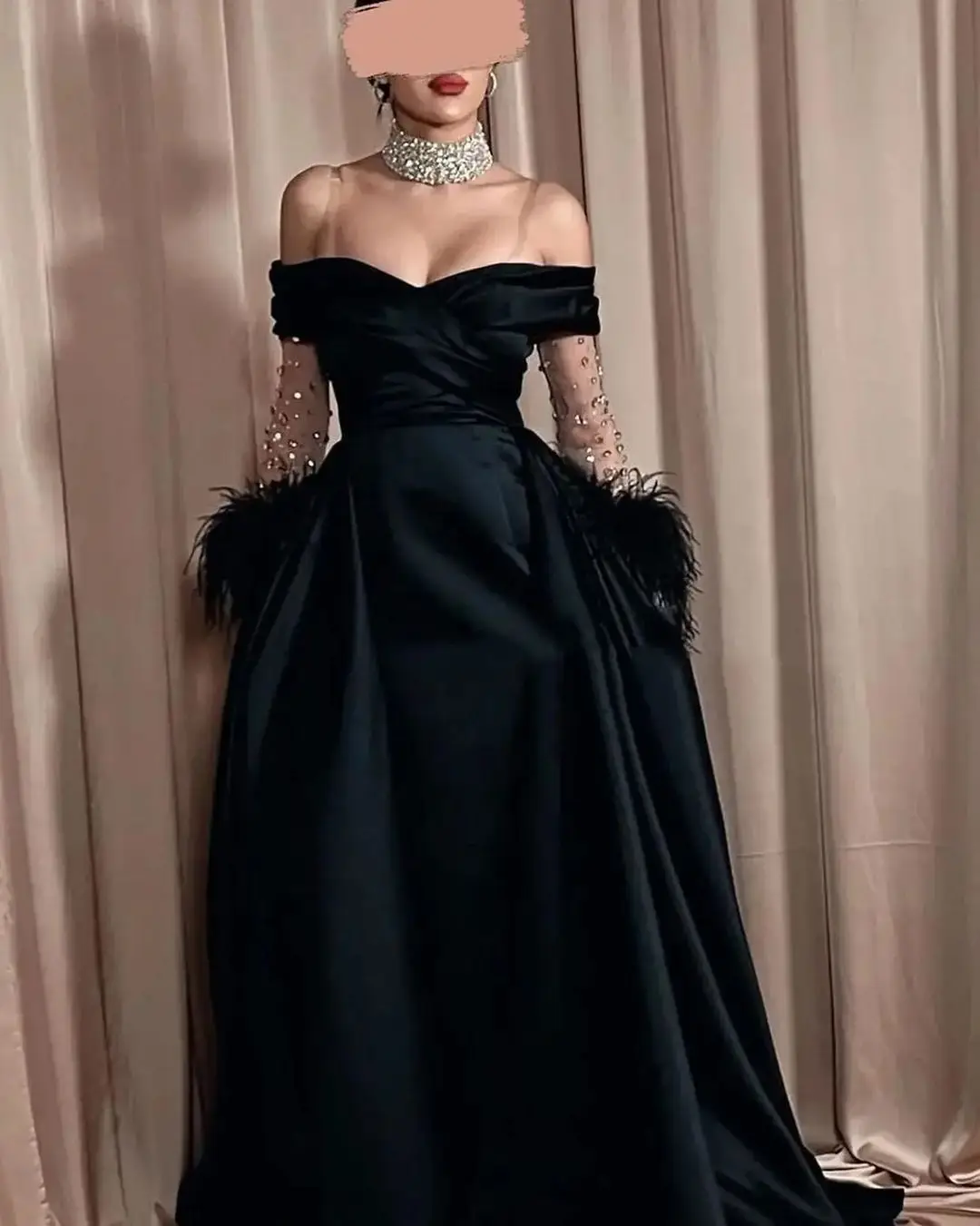 

Sapmae Off-the-shoulder Sequined Beaded Feather A-line Zipper Up Black Elegant Prom Formal Evenning Party Dress For Women