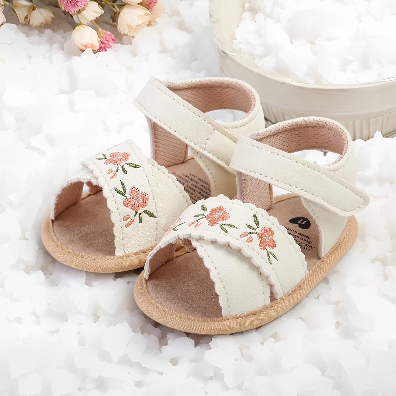 Newborn girl sandals summer embroidered baby girl casual beach shoes little princess sandals national style sweet kids shoes kids sandals baby sandals sandals and clogs