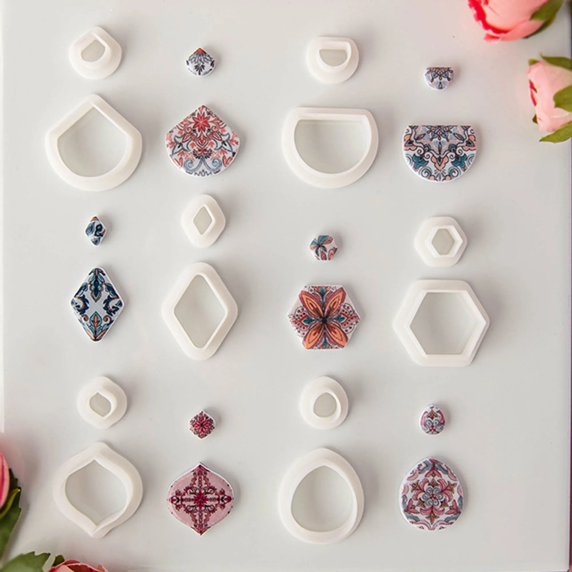 6Pcs/Set Geometry Series Simple Line Creative Graphic Polymer Clay Set Cutting Mold DIY Earrings Jewelry Pendant Decoration Silicone Mold Polymer Clay Cutter