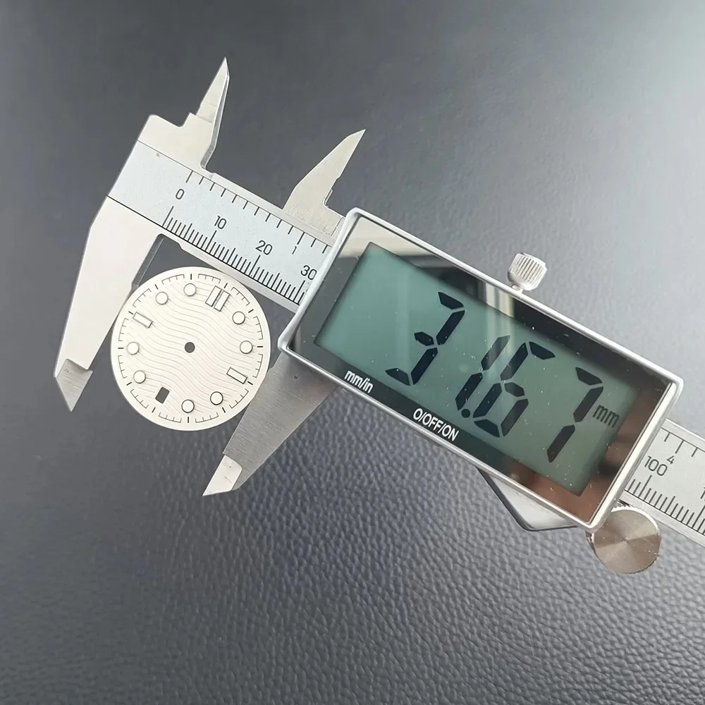 31.5mm NH35 Watch Dial 6 o'clock Single Calendar Fit NH34 NH35A NH36 Movement C3 Green Luminous Face And Hands A