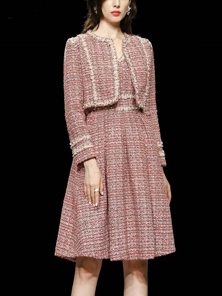 

2023 Autumn Winter Celebrity Beading Bright Silk Tweed Dress Two Piece Set O Neck Long Sleeve Coat + Spaghetti Strap Dress Suit