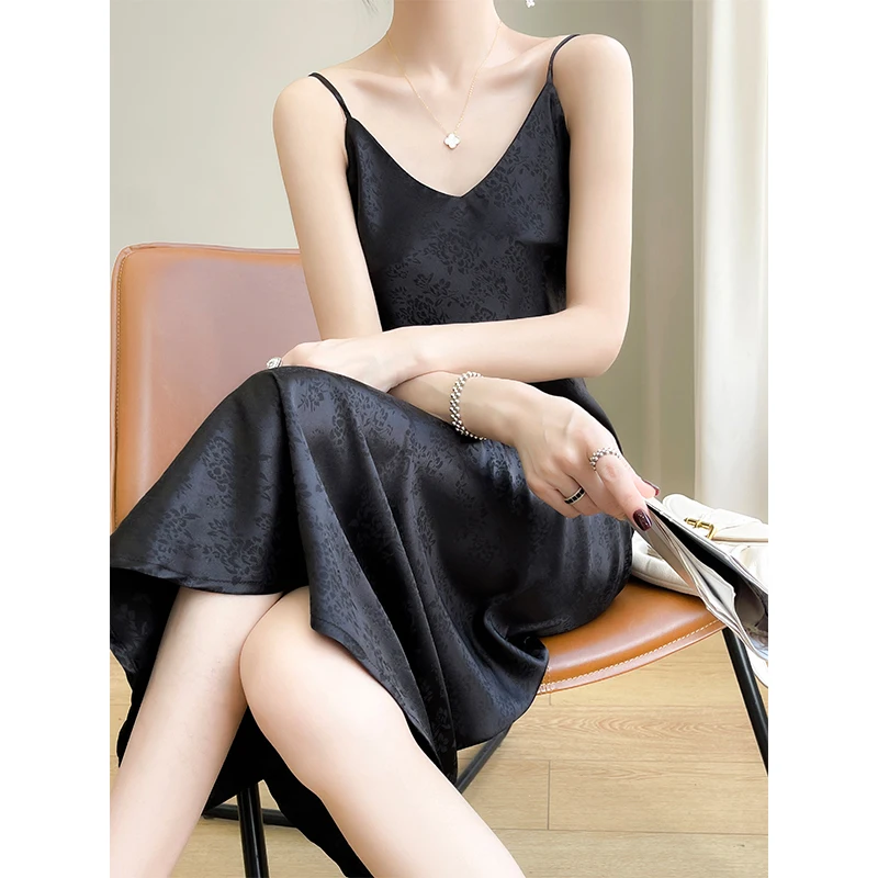 

2024 Summer New Fashion V-Neck Acetate Satin Surface Dress Women's Sleeveless Suspender Skirt Elegant Sexy One-piece Skirt