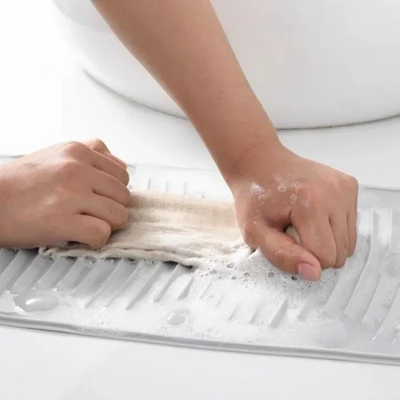 New Multifunctional Folding Mini Soft Washboard Silicone Washboard Household Laundry Board Plastic Rubber Portable